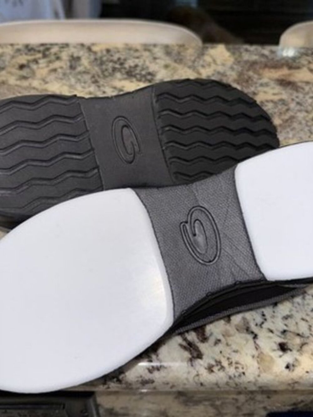 GOLDLINE G50 STORM Womens 9.5 Right Hand CURLING SHOES W/ Slip On Gripper - New! - Picture 10 of 10